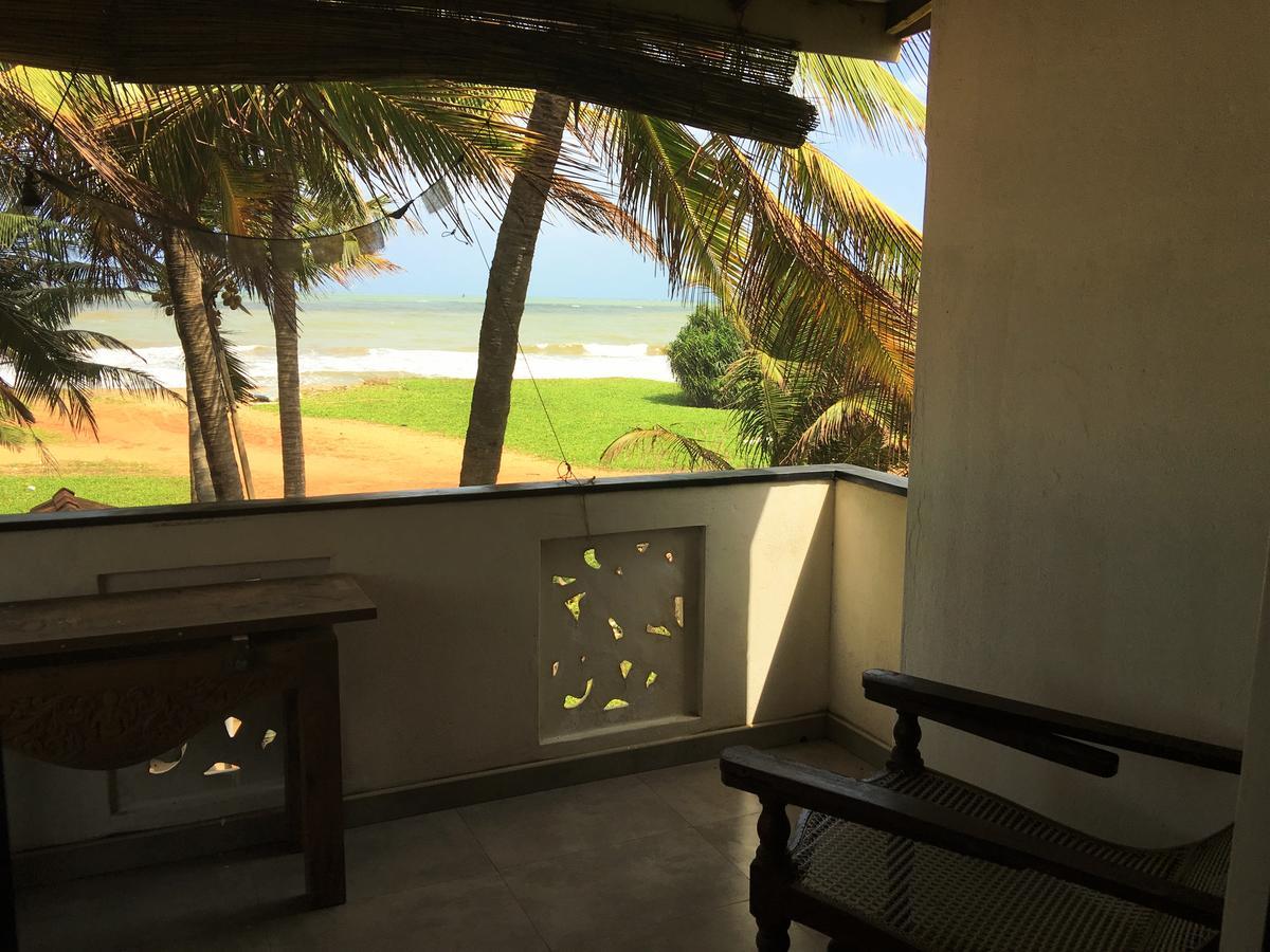 Dephani Beach Hotel เนกอมโบ ภายนอก รูปภาพ