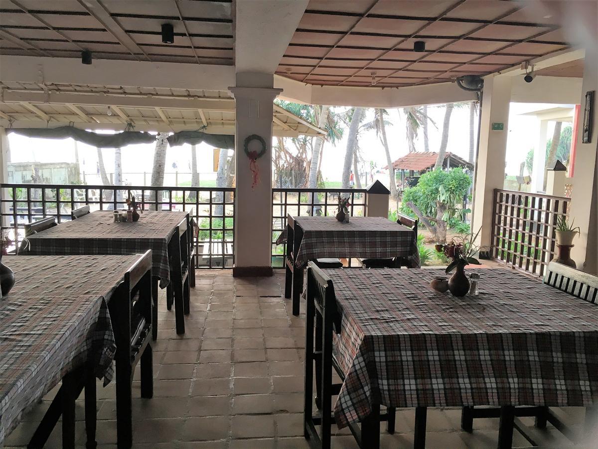 Dephani Beach Hotel เนกอมโบ ภายนอก รูปภาพ