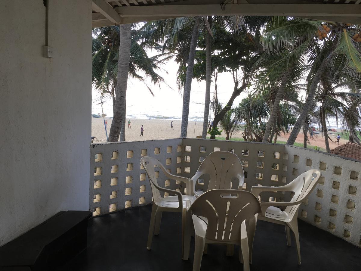 Dephani Beach Hotel เนกอมโบ ภายนอก รูปภาพ